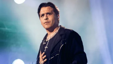“Amante” de Christian Nodal deja en la calle al cantante
