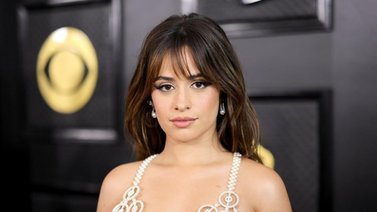 Camila Cabello oficializa su romance con multimillonario (+Fotos) 
