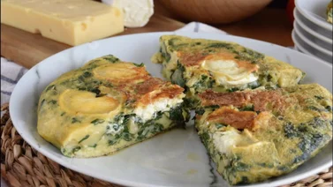 Te sorprenderán los ingredientes que componen esta tortilla (+ receta)