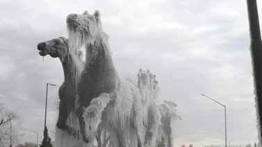Migrantes refugiados en Ciudad Juárez enfrentan bajas temperaturas