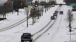 Texas extiende cierre de oficinas para tramitar licencias de conducir por la nieve: ¿Cuáles son?
