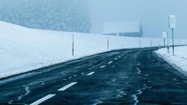 Hielo negro en Texas: Sepa qué es y cómo prevenir accidentes