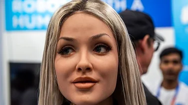 Aria: la nueva humanoide que promete acabar con la soledad