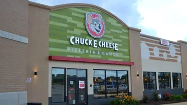 En Florida Chuck E. Cheese busca cocineros por $13.80 la hora: ¿Cómo aplicar?
