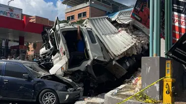 Accidente en Maripérez: Se reportan al menos cuatro muertos y múltiples heridos Accidente en Maripérez: Se reportan al menos cuatro muertos y múltiples heridos