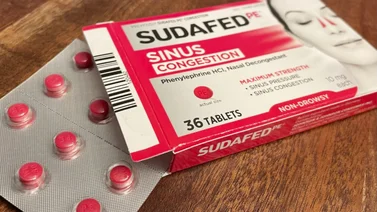 Conoce cuáles alimentos y medicinas contienen el colorante rojo prohibido por la FDA