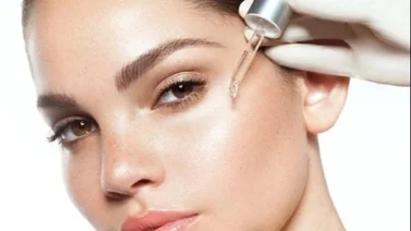 Luce un rostro de porcelana con este sérum natural que puedes preparar en casa