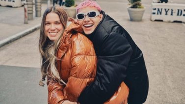 Exesposa de Beéle oficializa su relación con compañero de Karol G: “Haces feliz nuestras vidas”