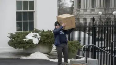 Uno que se va y otro que llega: Así preparan la mudanza de Trump a la Casa Blanca Uno que se va y otro que llega: Así preparan la mudanza de Trump a la Casa Blanca