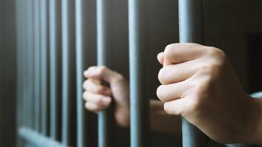 Venezolano mata a un hombre tras discusión: Dictan sentencia para el asesino y un cómplice
