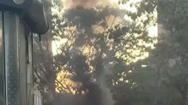 Reportan incendio de vehículo en la avenida Rómulo Gallegos de Caracas Reportan incendio de vehículo en la avenida Rómulo Gallegos de Caracas