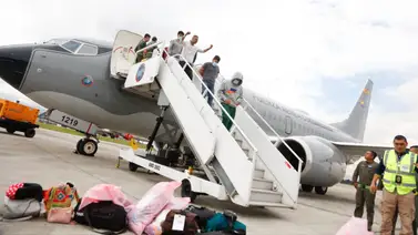 "Le pusieron unos grilletes a mi hijo": los testimonios de los migrantes colombianos deportados por Trump "Le pusieron unos grilletes a mi hijo": los testimonios de los migrantes colombianos deportados por Trump