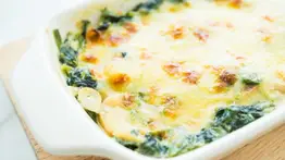 ¿Qué cenar si me estoy cuidando post Navidad?: Prepara un pasticho de vegetales sin bechamel 