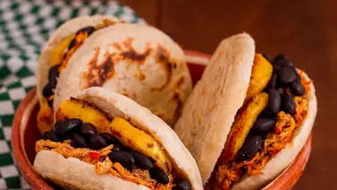 ¡Fácil y rápido! Así puedes preparar unas deliciosas arepas saludables y económicas a base de avena ¡Fácil y rápido! Así puedes preparar unas deliciosas arepas saludables y económicas a base de avena