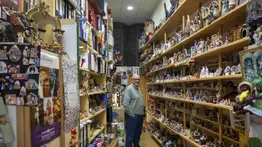 Un coleccionista español reúne más de 1.300 nacimientos durante 50 años