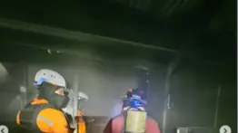 En imágenes: reportan incendio de un local en Chacao este 5 de enero