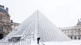 El Louvre reabre completamente tras la suspensión de la huelga de los empleados