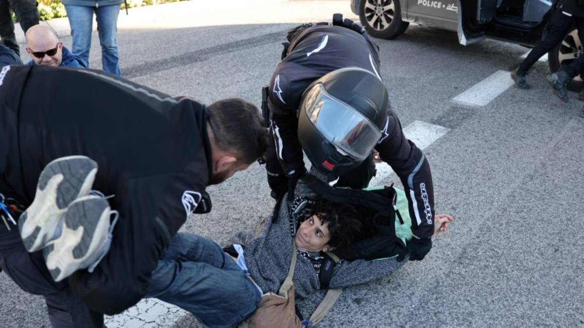 Tres colonos judíos detenidos por atacar a palestinos en Cisjordania