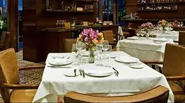 Restaurantes trabajan en horario especial esta semana: conozca los detalles
