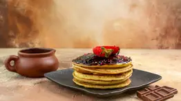 ¡Fácil y económicas! Paso a paso para preparar panquecas de chocolate con menos de 10 ingredientes 