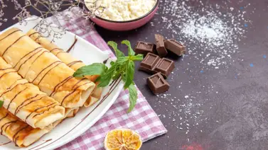 Crepes de chocolate con crema de naranja: Empieza el día con un dulce desayuno Crepes de chocolate con crema de naranja: Empieza el día con un dulce desayuno