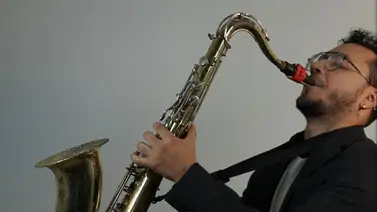 Fernando Fuenmayor lanza una versión de R&B y jazz del clásico "En tu pelo" Fernando Fuenmayor lanza una versión de R&B y jazz del clásico "En tu pelo"