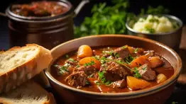 Conoce cuáles son los beneficios de la sopa de pata de res: así puedes prepararla con ingredientes económicos