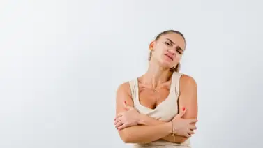 Dile adiós a la flacidez en los brazos con estos tres ejercicios: así debes ejecutarlos Dile adiós a la flacidez en los brazos con estos tres ejercicios: así debes ejecutarlos