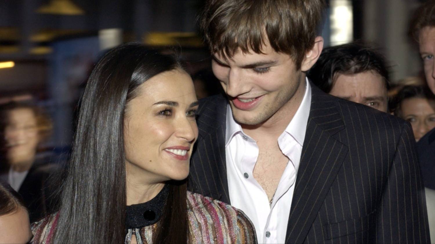Demi Moore revela uno de los capítulos más duros de su matrimonio con Ashton Kutcher: todo lo que soportó por estar a su lado