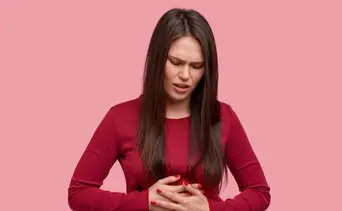 Infusión natural que limpia el estómago: esta es la cantidad exacta que debes ingerir