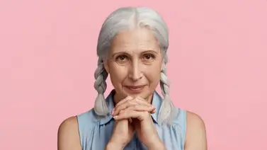 Cubre las canas con este efectivo tinte natural que puedes preparar en casa: solo necesitas tres ingredientes Cubre las canas con este efectivo tinte natural que puedes preparar en casa: solo necesitas tres ingredientes