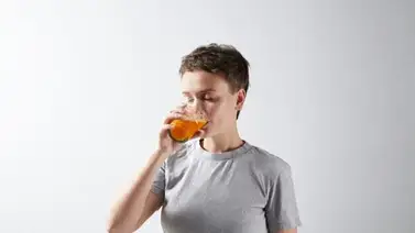 ¡Adiós arrugas! Este es el jugo natural rico en vitaminas y antioxidantes que beneficia la piel: así debes ingerirlo ¡Adiós arrugas! Este es el jugo natural rico en vitaminas y antioxidantes que beneficia la piel: así debes ingerirlo