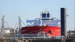 Reuters: EEUU levantará pronto algunas sanciones a la industria de Venezuela