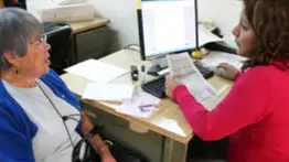 Brindan atención jurídica gratuita al adulto mayor en Caracas: asesoran en el rescate de propiedades