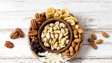 El económico fruto seco que aumenta la producción de colágeno: esta es la cantidad que debes comer durante el día El económico fruto seco que aumenta la producción de colágeno: esta es la cantidad que debes comer durante el día