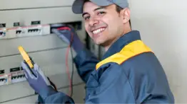 ¡Deja de ser chofer y sé tu propio jefe!: las 3 licencias para ganar el triple en EEUU