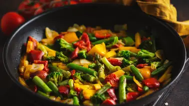 Receta sana y fácil: salteado de verduras para almorzar o cenar Receta sana y fácil: salteado de verduras para almorzar o cenar
