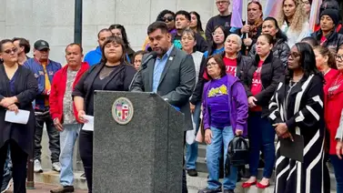 Los Ángeles: Presentan paquete legislativo para proteger a indocumentados de ser deportados  Los Ángeles: Presentan paquete legislativo para proteger a indocumentados de ser deportados