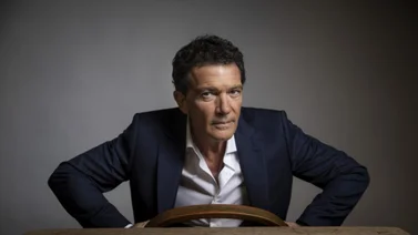 Antonio Banderas transforma su estilo de vida tras casi morir: así luce actualmente el actor español