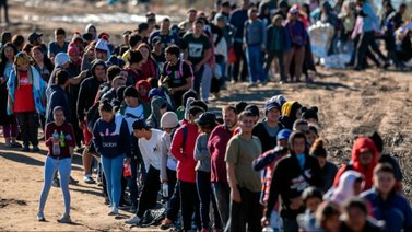 Redadas del ICE: Migrantes que entraron con parole humanitario también podrían ser deportados
