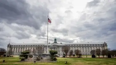 Trump usa prisiones federales para los detenidos en operativos de ICE: Centros migratorios superaron su capacidad Trump usa prisiones federales para los detenidos en operativos de ICE: Centros migratorios superaron su capacidad