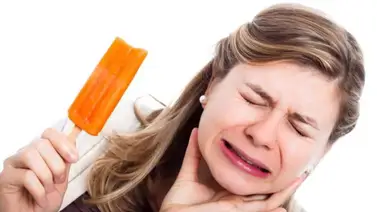 El aceite natural que evita la sensibilidad dental al frío o al calor El aceite natural que evita la sensibilidad dental al frío o al calor