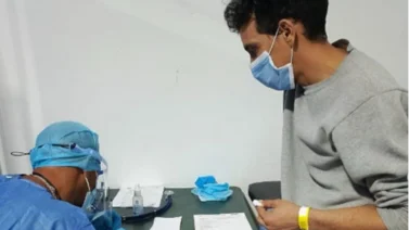 Evalúan a venezolanos deportados desde USA: Buscan descartar enfermedades endémicas
