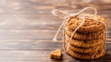 Simples pasos para preparar galletas económicas de naranja y avena