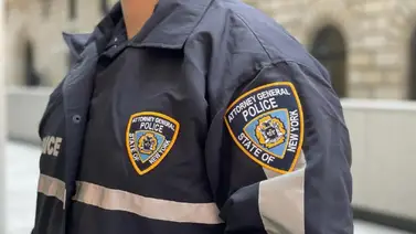 Hombre finge ser agente del ICE para violar a una mujer en Nueva York: Policía publica fotos del sospechoso Hombre finge ser agente del ICE para violar a una mujer en Nueva York: Policía publica fotos del sospechoso