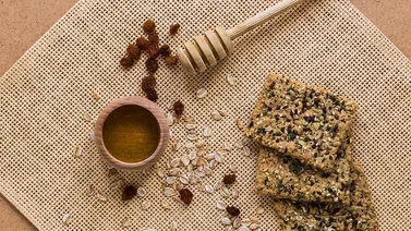 Paso a paso para preparar galletas de miel y avena en 15 minutos