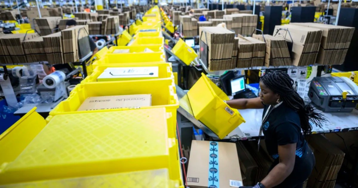 Amazon busca 2.000 empleados para el sur de California: ofrecen 20$ por hora y atención médica Amazon busca 2.000 empleados para el sur de California: ofrecen 20$ por hora y atención médica