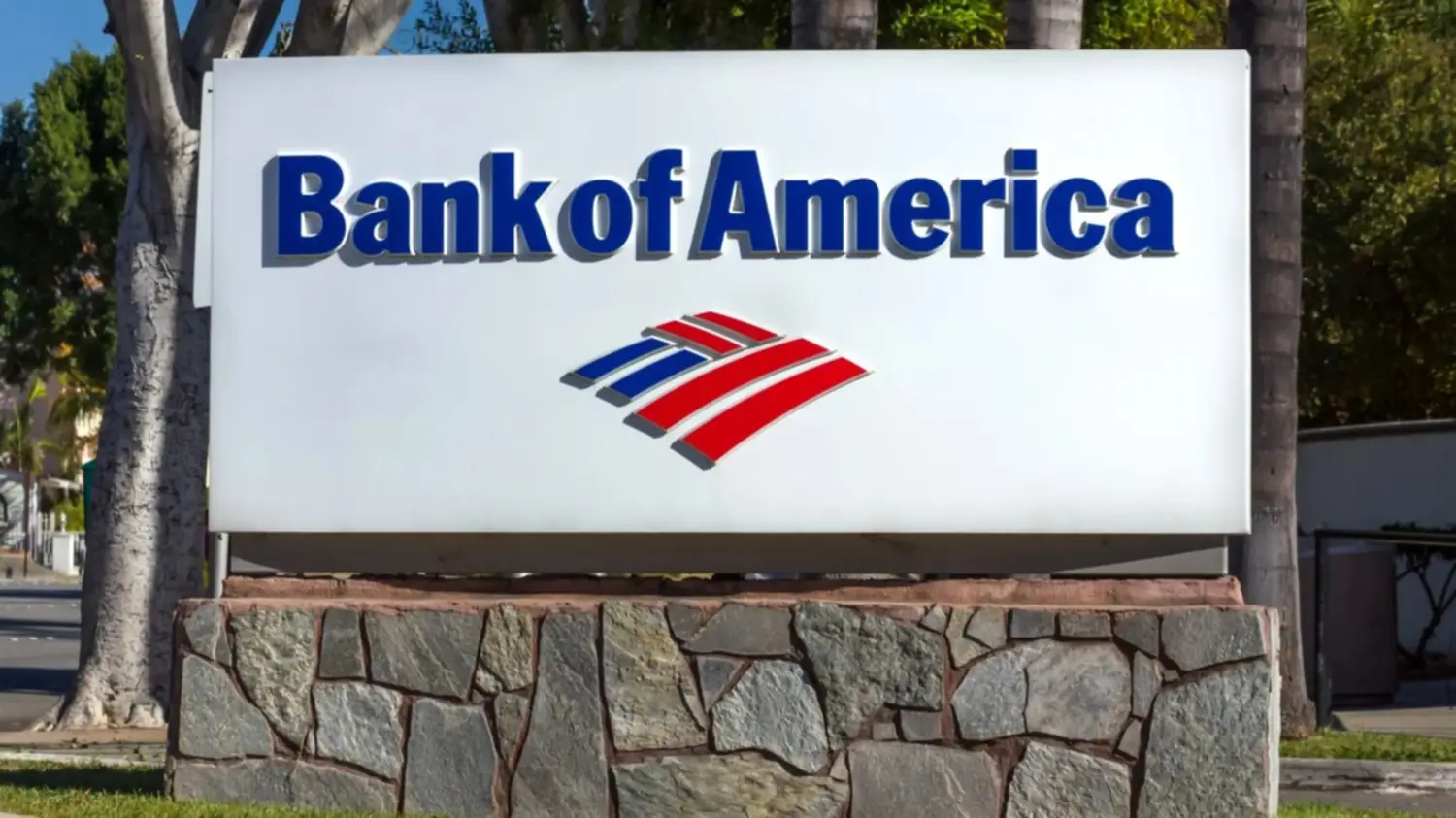 El 17 de febrero cierran por feriado sucursales de Bank Of America ¿Qué alternativas quedan?