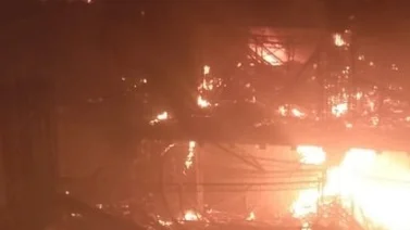 Reportan incendio en avenida principal de Las Mercedes: Una construcción resulta afectada