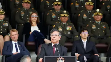 A punta de misiles: Petro denuncia que el ELN lo quiere tumbar a bordo del avión presidencial A punta de misiles: Petro denuncia que el ELN lo quiere tumbar a bordo del avión presidencial